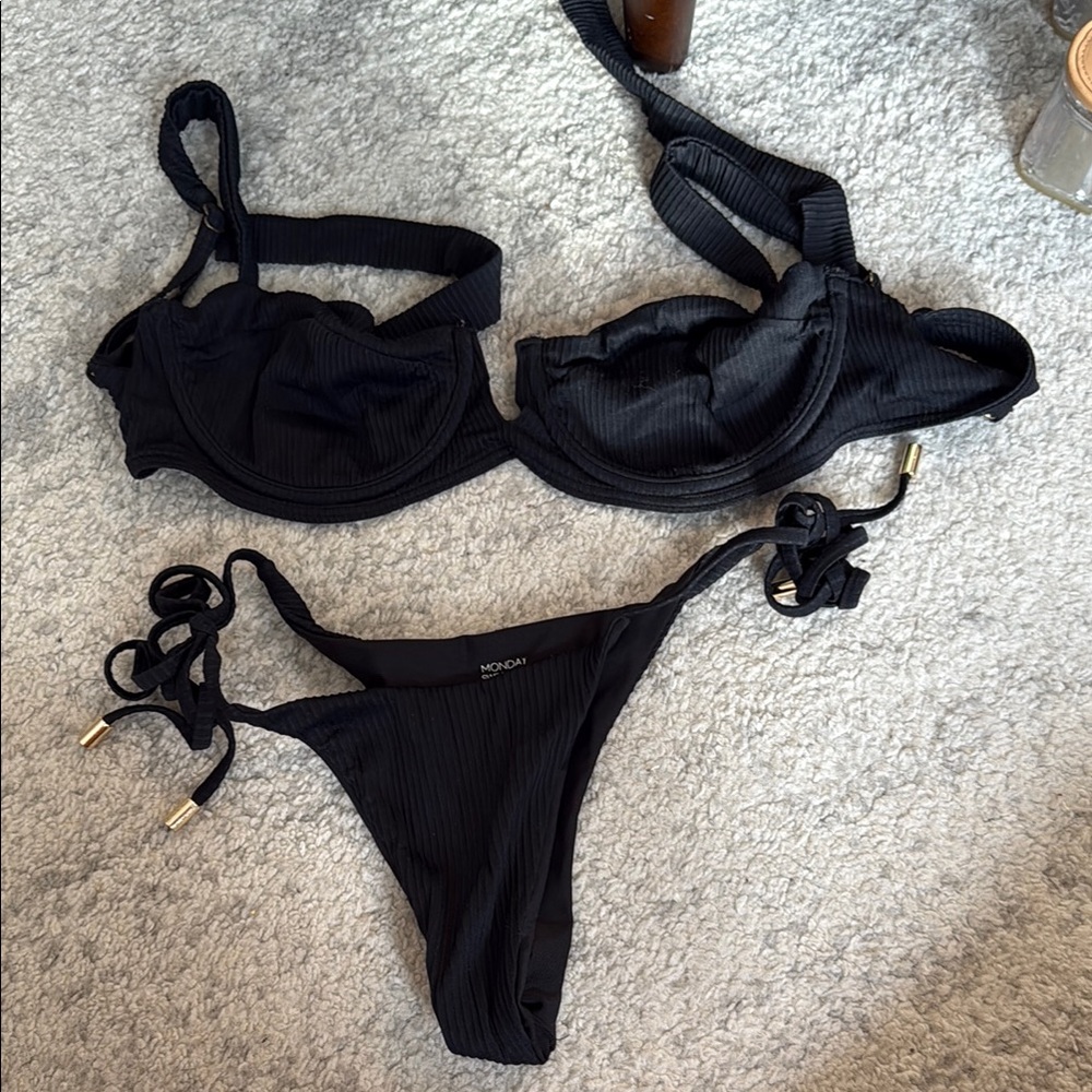 Black Women's Swimwear Set